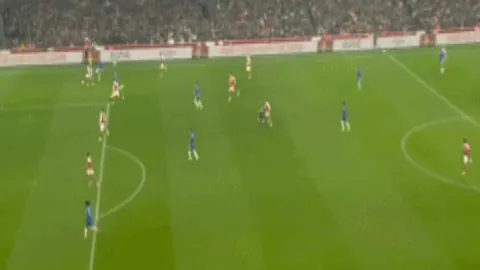 巴薩與科曼接洽在即，非引援首选目标。